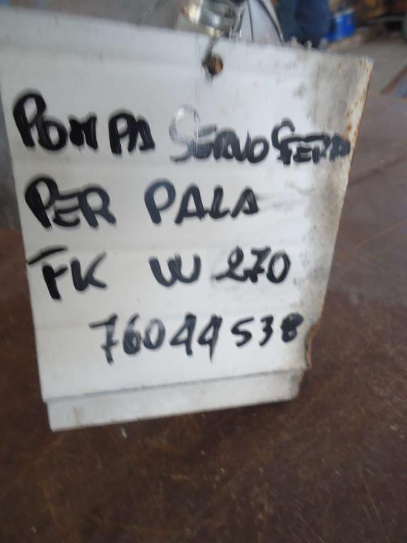 Bomba hidráulica de dirección asistida para Fiat Kobelco W270 - CODICE 76044538 Foto 4