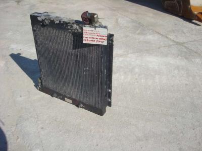 Enfriador de aceite hidráulico para Fiat Hitachi 150W3 vendida por OLM 90 Srl