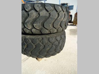 Neumático con llantas para 26.5R25 - COMPLETI DI CERCHI - AL 30% - vendida por OLM 90 Srl