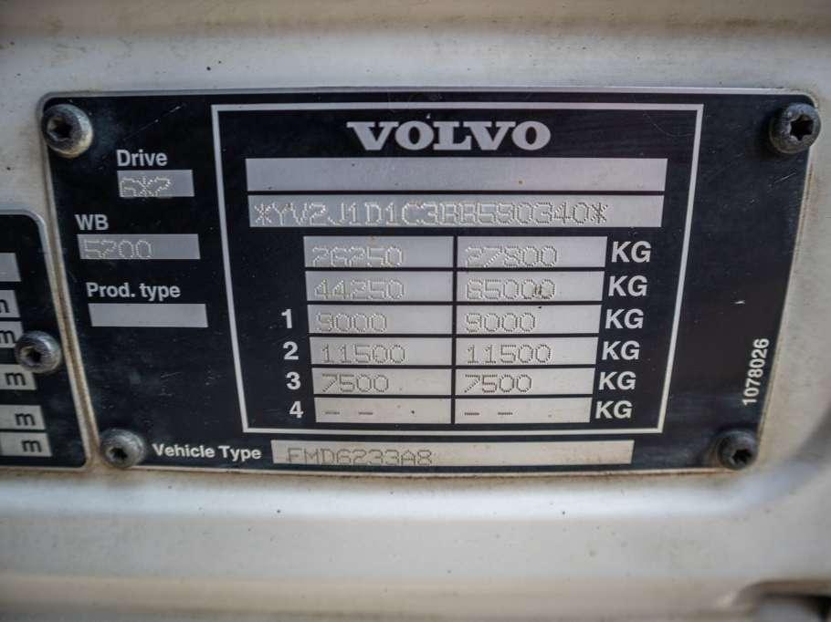 Volvo FM330-6x2-10 pneus/tires-intarder Foto 15