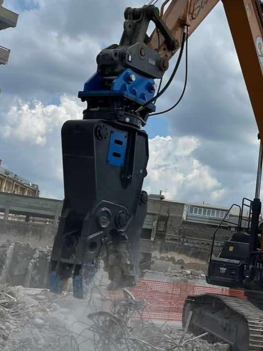 EMM Pinza da demolizione escavatore 130/190 q.li Foto 4