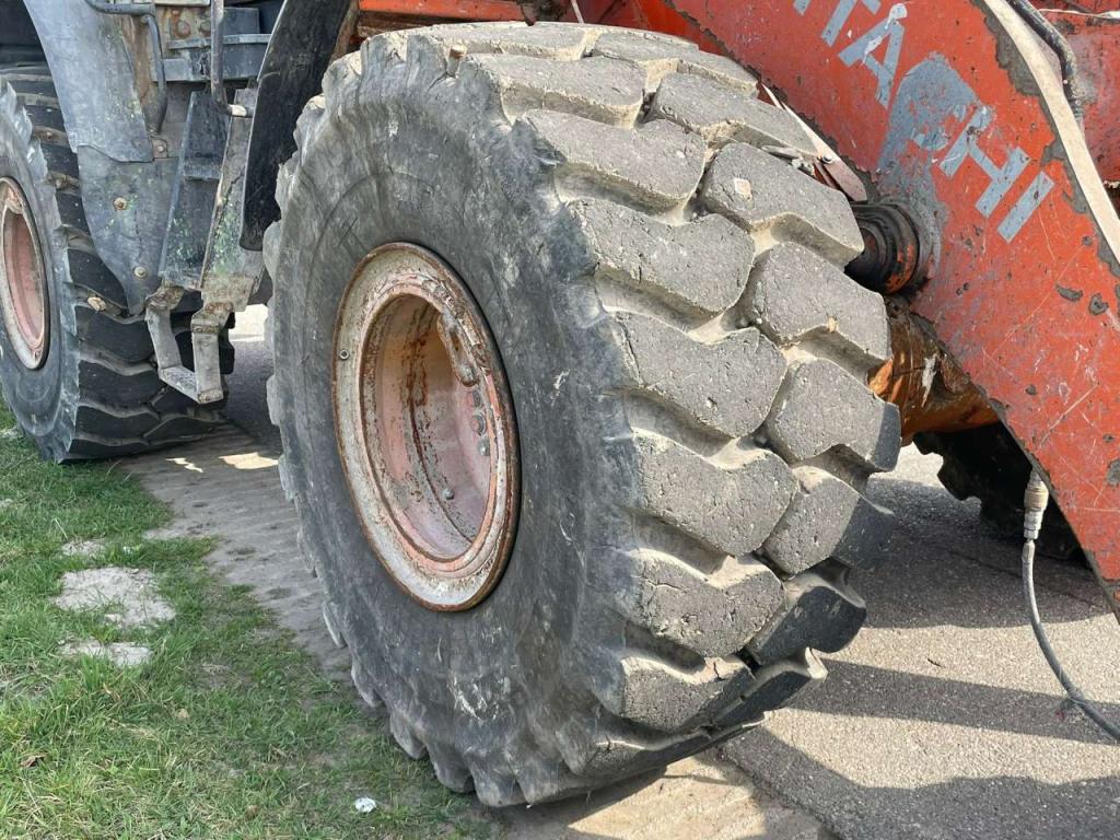 Hitachi ZW250-6 Foto 12