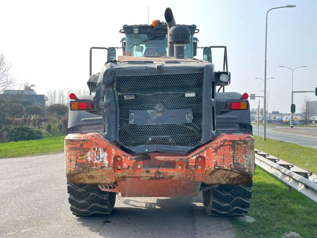 Hitachi ZW250-6 Foto 4