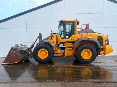 Volvo L120H - 3rd Function / Quick Coupler vendida por Boss Machinery