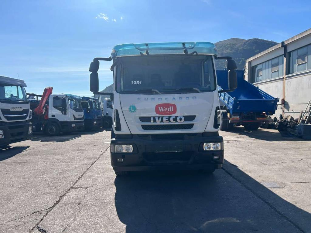 Iveco EUROCARGO 180E32 Foto 21