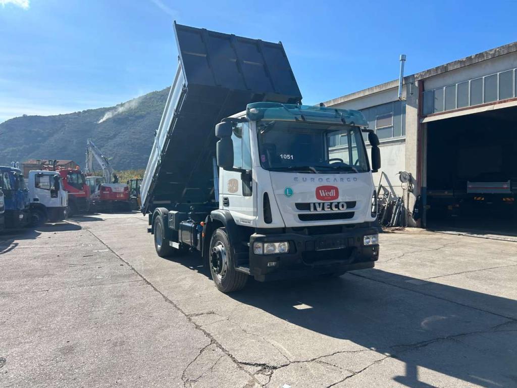 Iveco EUROCARGO 180E32 Foto 8