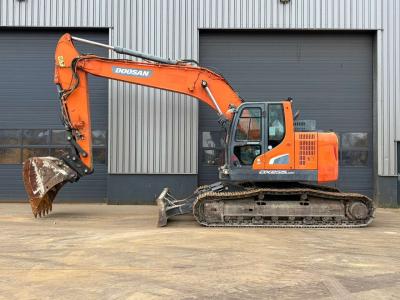 Doosan DX235LCR vendida por Big Machinery