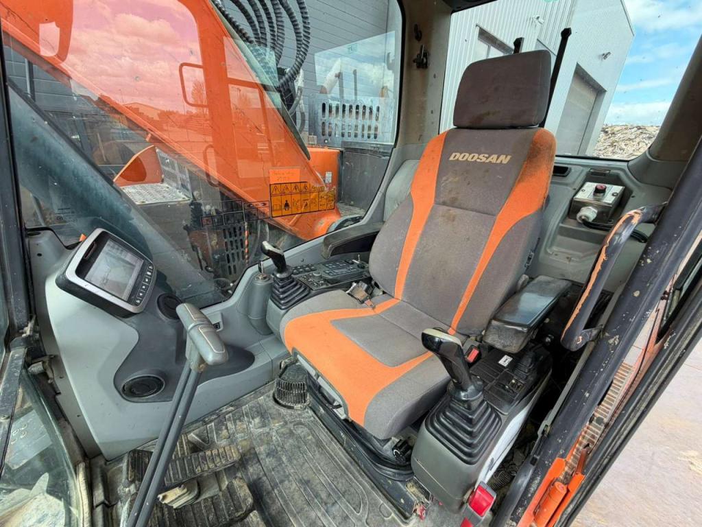 Doosan DX235LCR Foto 22