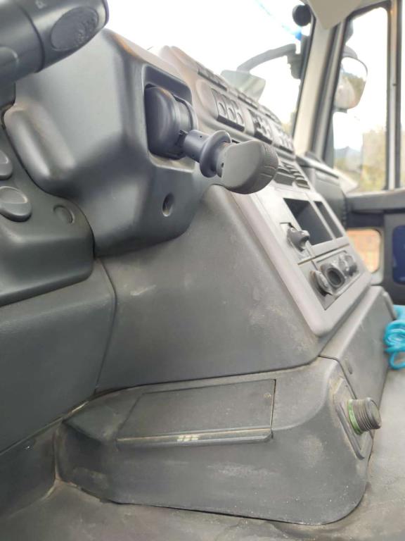 Iveco STRALIS 260S45 Foto 8