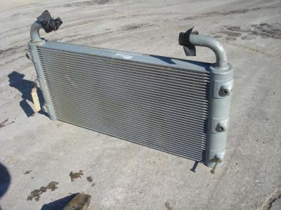 Enfriador de aceite hidráulico para ZAXIS 210-3 E 240-3 vendida por OLM 90 Srl