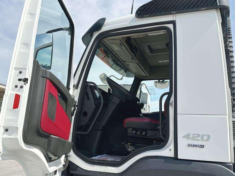 Volvo FMX420 4x4 Foto 14
