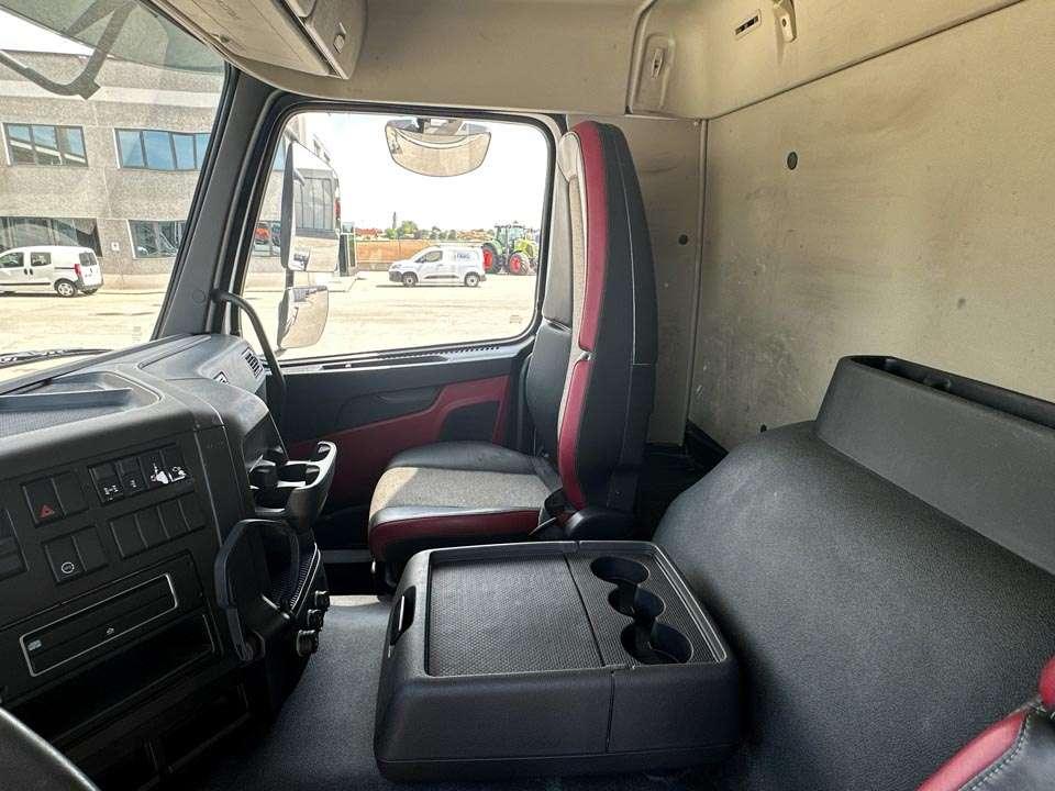 Volvo FMX420 4x4 Foto 17