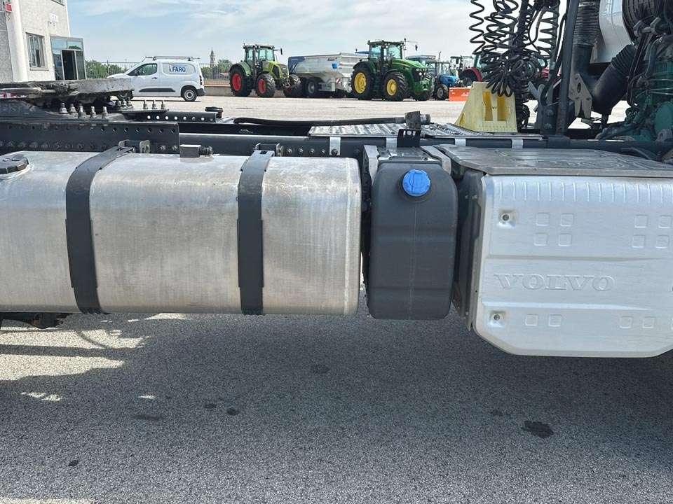 Volvo FMX420 4x4 Foto 6