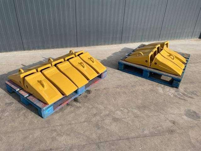 Caterpillar 365 / 374 / 385 / 390 Tips Foto 1