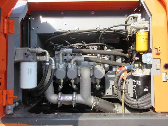Hitachi ZX210 LC-6 Foto 16