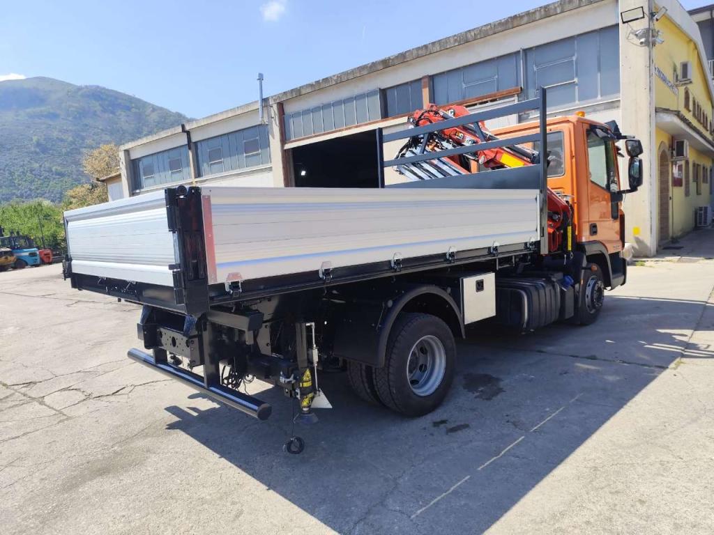 Iveco EUROCARGO 120-190L Foto 4