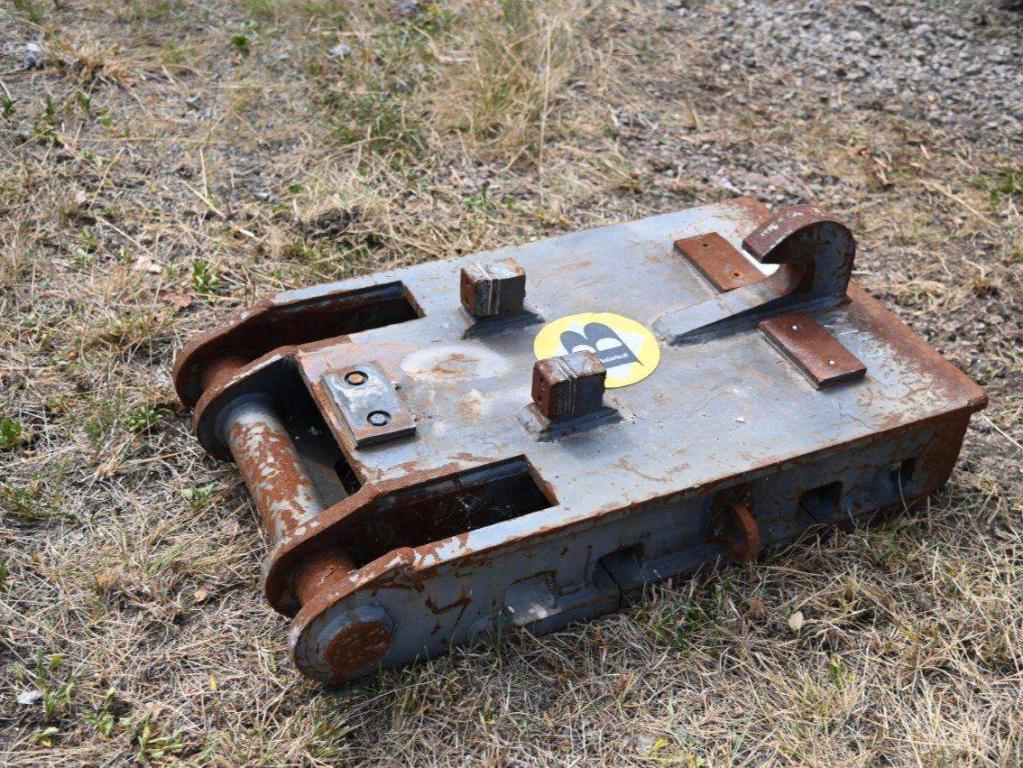 S2 for 25-32 ton excavators Attachment plate Foto 3