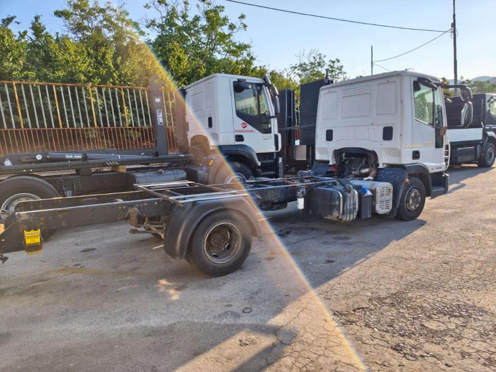 Iveco EUROCARGO 100E18 Foto 11