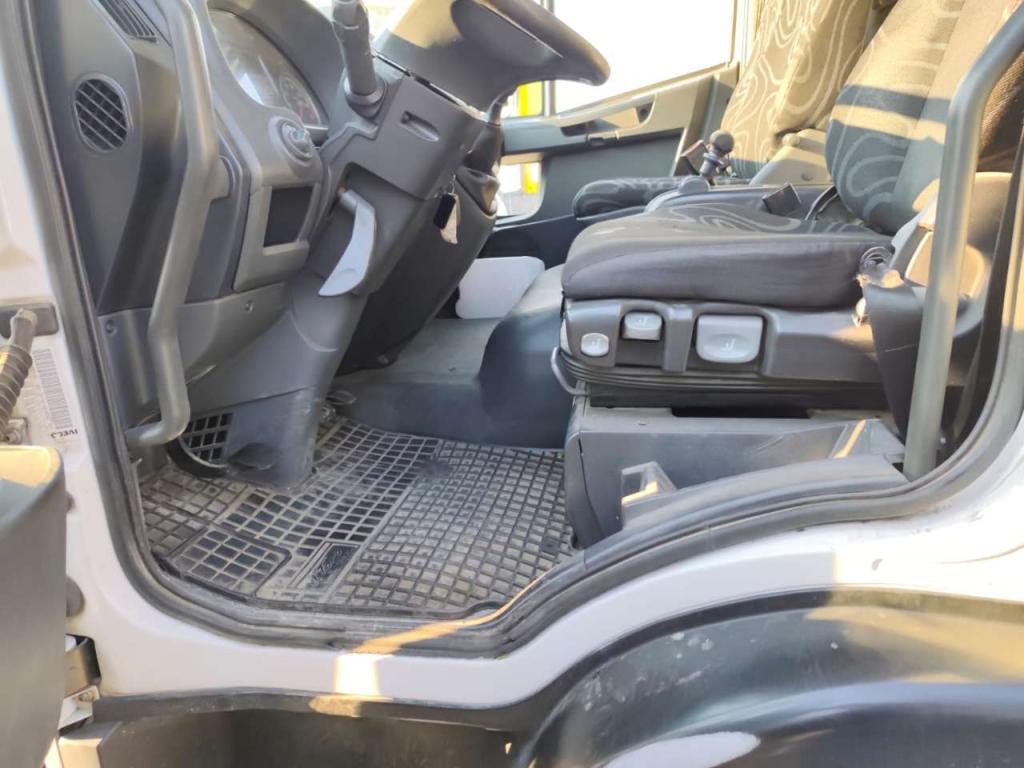 Iveco EUROCARGO 100E18 Foto 22