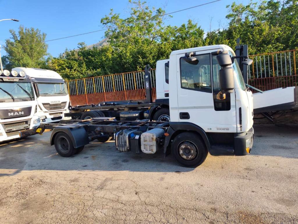 Iveco EUROCARGO 100E18 Foto 6