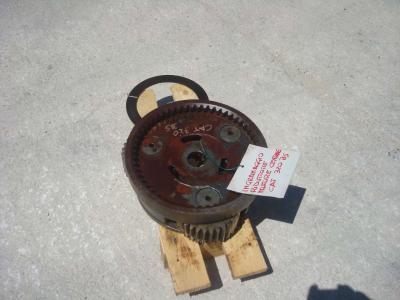 Engranaje reductor para Caterpillar 320 BS vendida por OLM 90 Srl