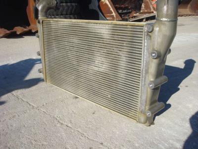 Radiador intercooler para Hitachi ZW 310 vendida por OLM 90 Srl