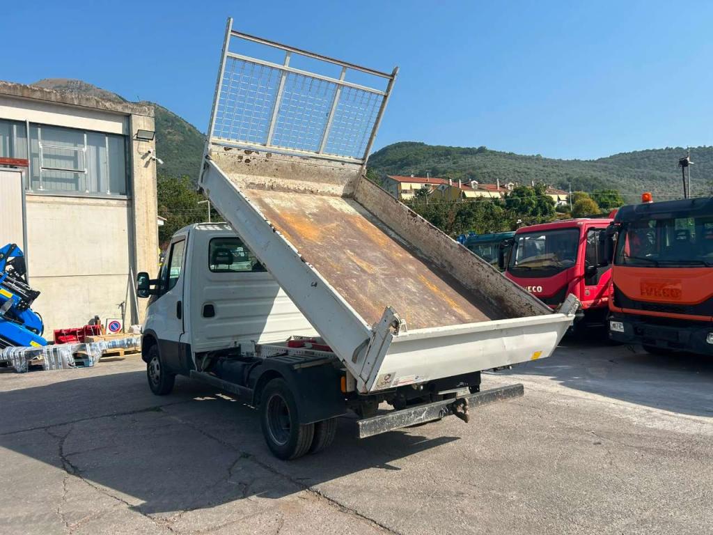 Iveco DAILY 35-110 Foto 17