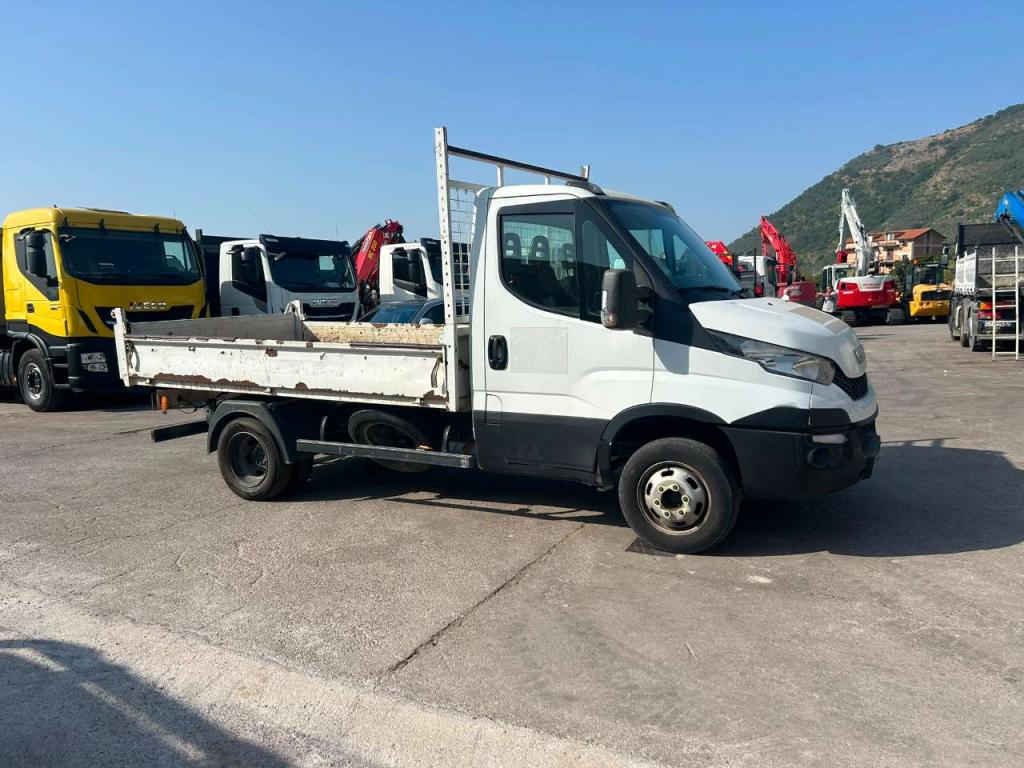 Iveco DAILY 35-110 Foto 23