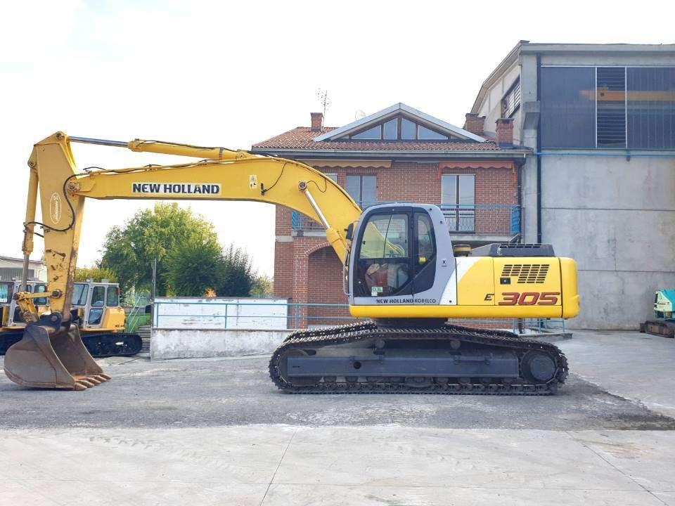 New Holland E305 Foto 2