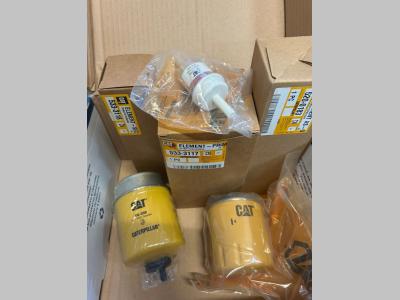 Caterpillar Kit de filtros vendida por Cantoro Officina Meccanica Srl