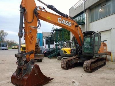 Case CX210D vendida por Iveco Orecchia Spa