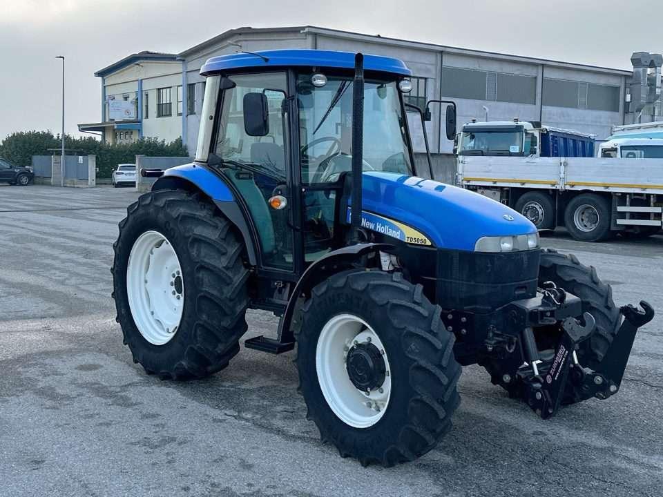 New Holland TD5050 4X4 Foto 12
