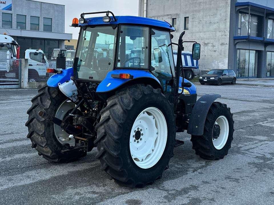 New Holland TD5050 4X4 Foto 14