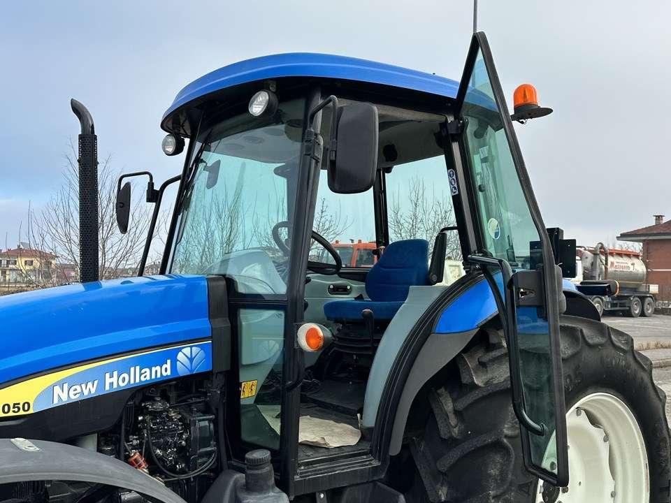 New Holland TD5050 4X4 Foto 8
