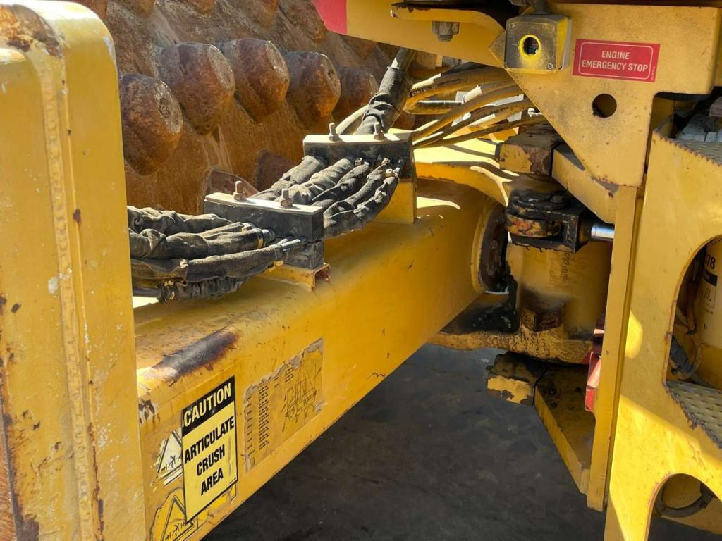 Caterpillar CP64 Foto 15