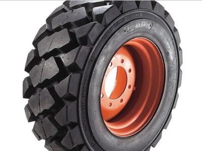 Bobcat Neumático para Bobcat vendida por Cantoro Officina Meccanica Srl