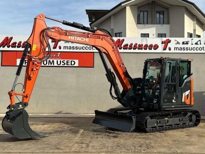 Hitachi ZX95USB-7 vendida por Massucco T. Srl