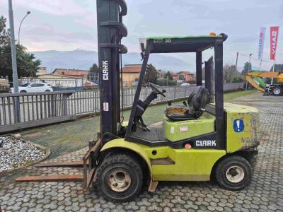Clark CDP30 vendida por AM Soluzioni Industriali