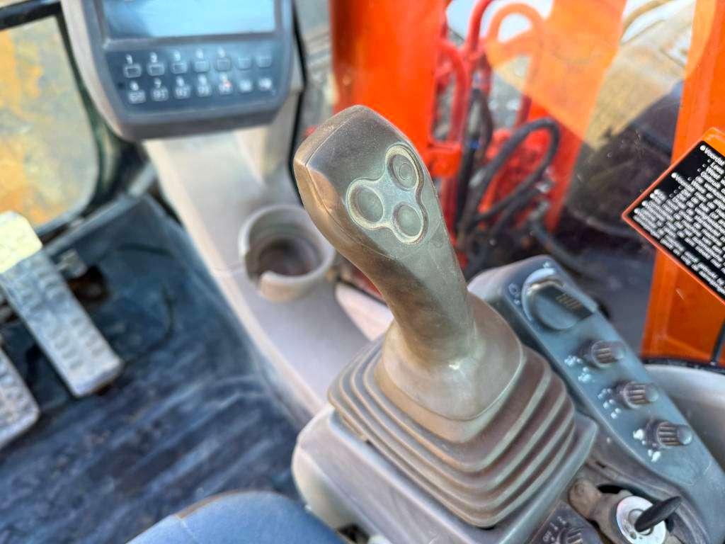 Hitachi ZX130-3 - Hammer Lines / Quick Coupler Foto 11