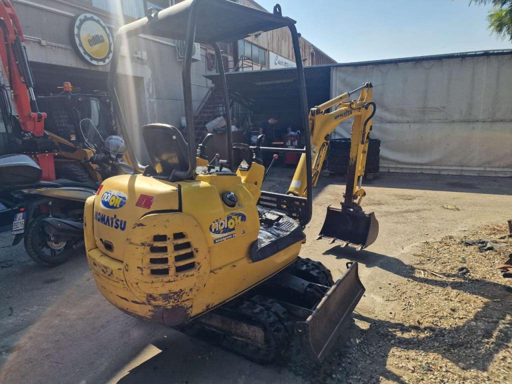 Komatsu PC12 R-8 Foto 4