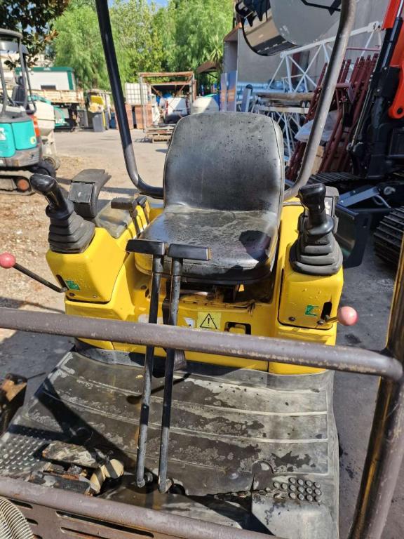 Komatsu PC12 R-8 Foto 5