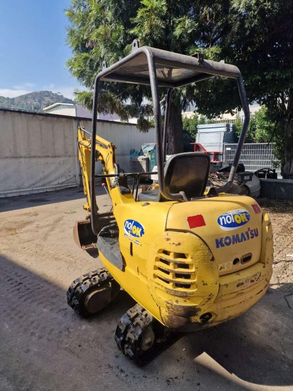 Komatsu PC12 R-8 Foto 6
