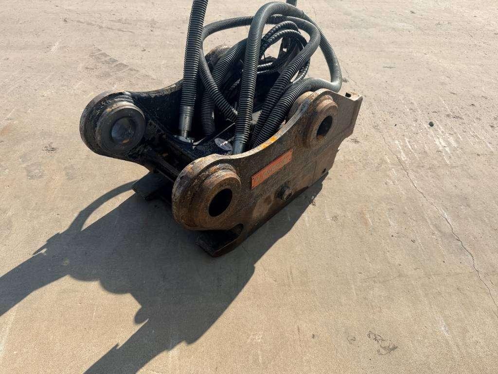 OilQuick OQ70 - M318D / 320D / 320E / 320F / 323D / 323E / Foto 3