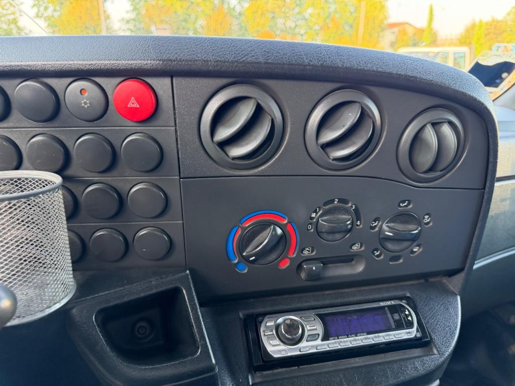 Iveco DAILY 35C11 Foto 8