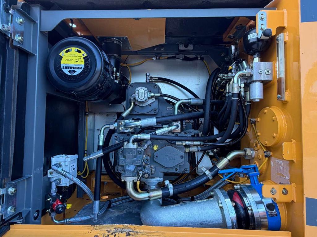 Liebherr R936 NLC Foto 8