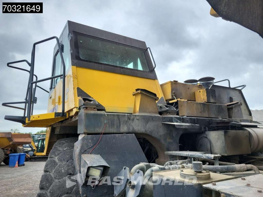 Komatsu HD605 -7E0 Foto 11