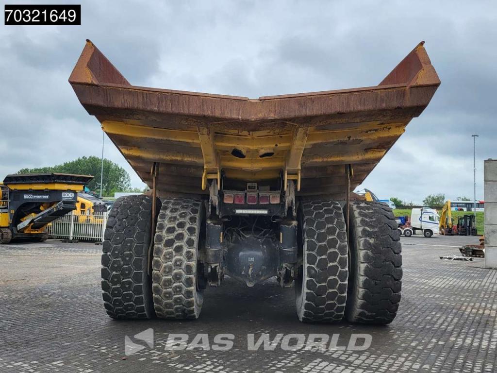 Komatsu HD605 -7E0 Foto 9