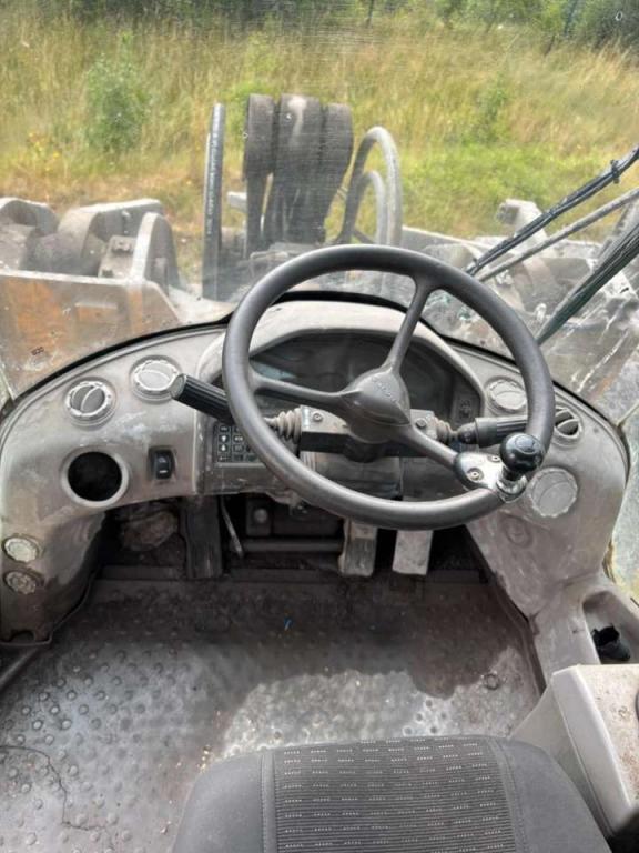 Volvo control valve for Volvo L180E, L180F, L150E and L150F. Foto 3
