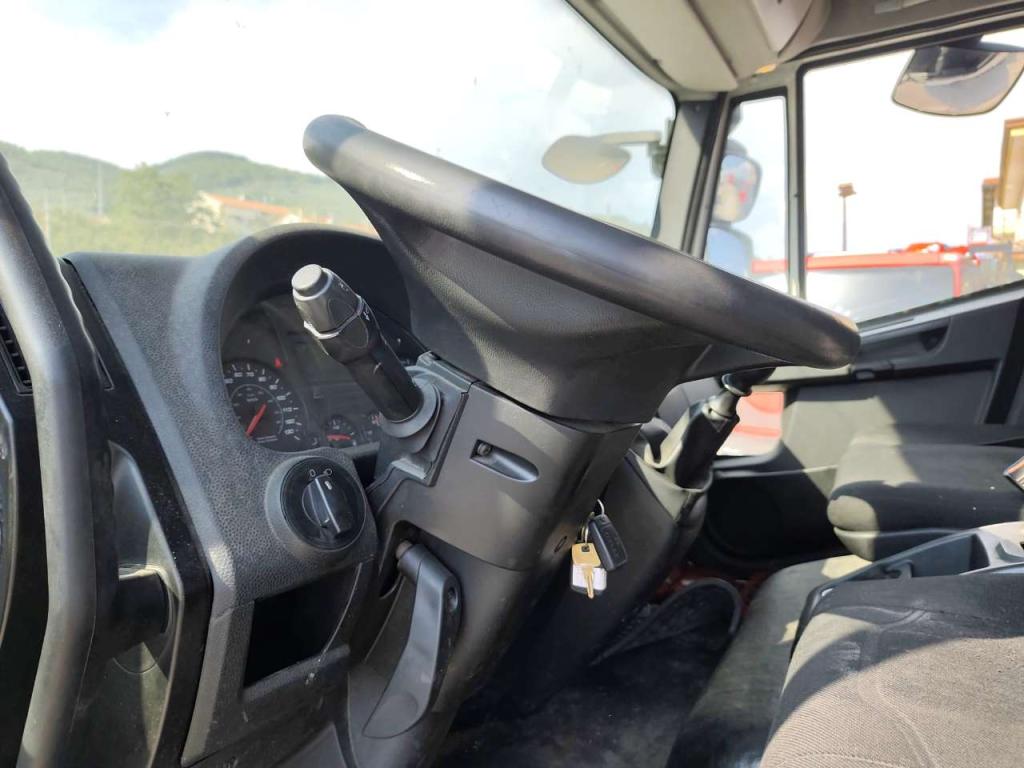 Iveco EUROCARGO 120-190L Foto 7