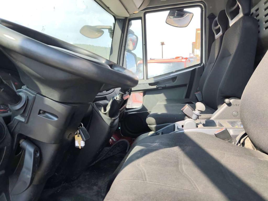 Iveco EUROCARGO 120-190L Foto 9